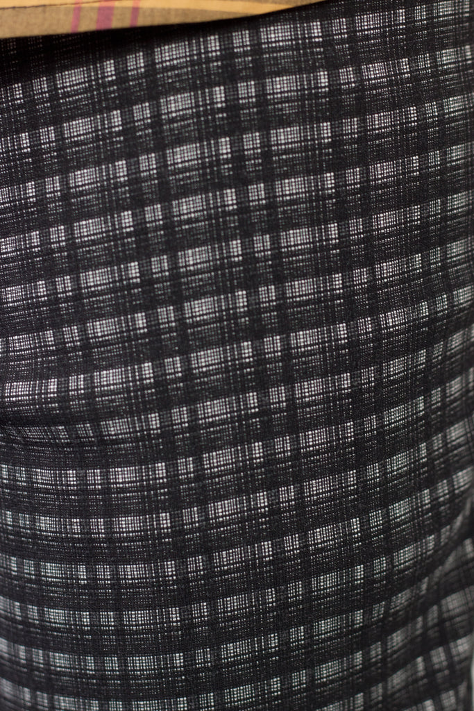Vida Short Shadow Check