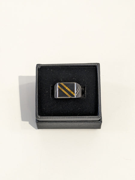 Lonely Wolf Silver Ring Onyx & Tiger Eye Slab