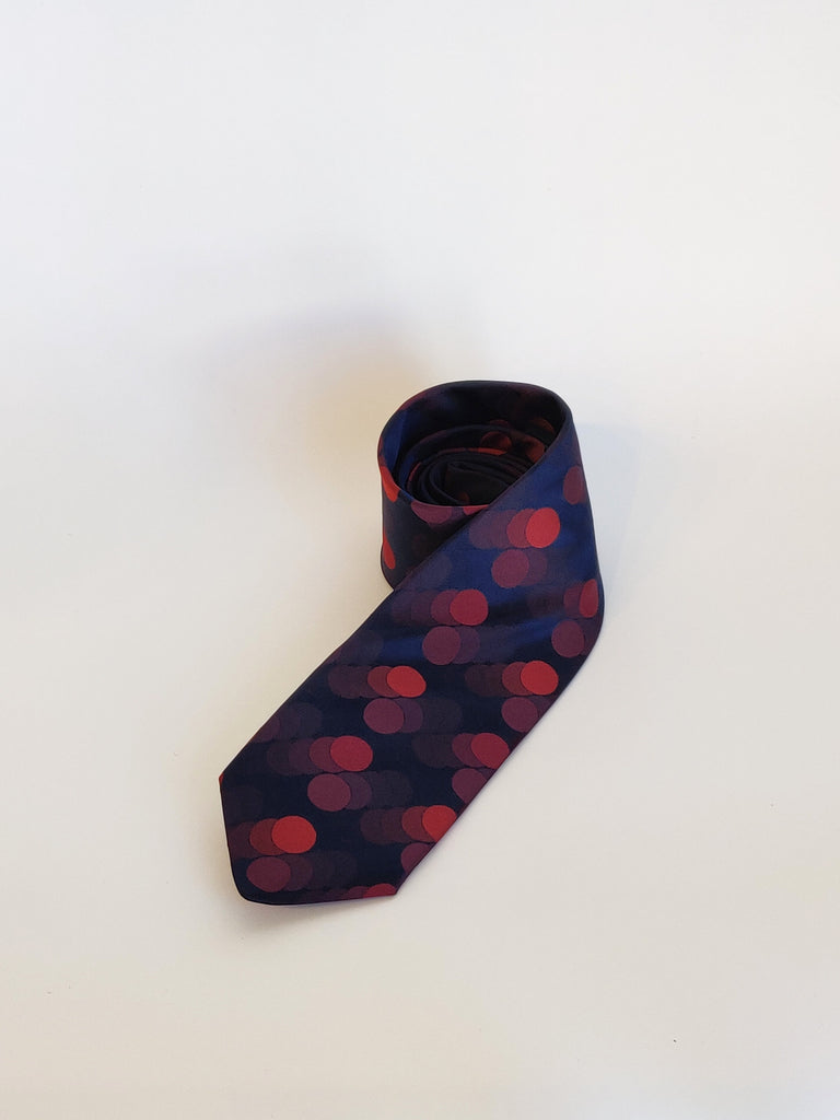 PC Modern Tie Red Circles